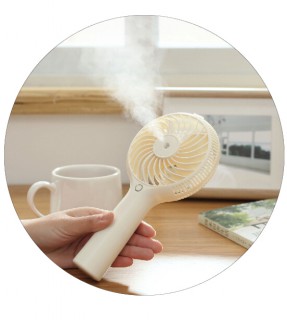 Hand humidifier fan